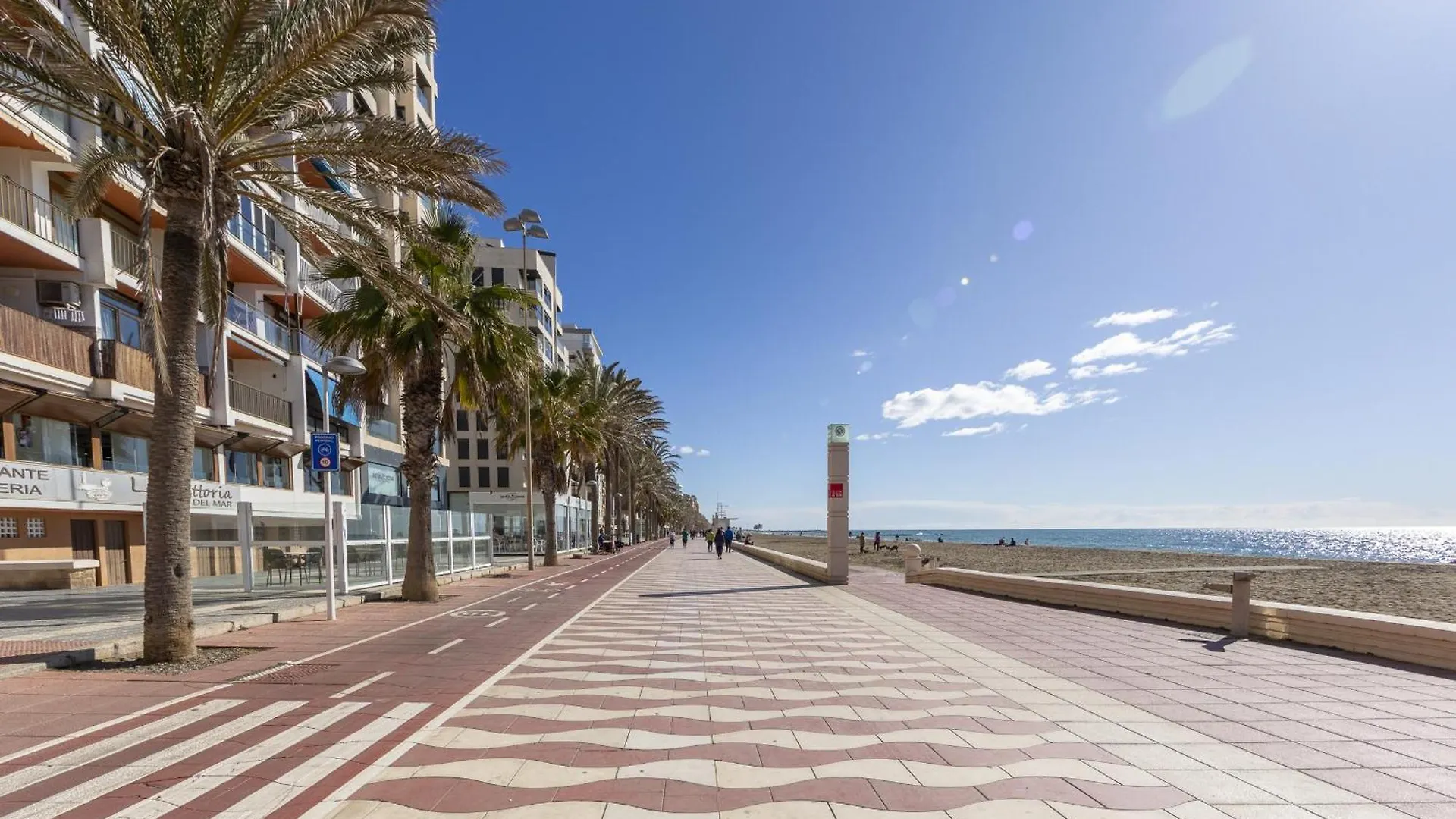 Almeriasuite Impressive Beach Views 0*, Almeria Spain