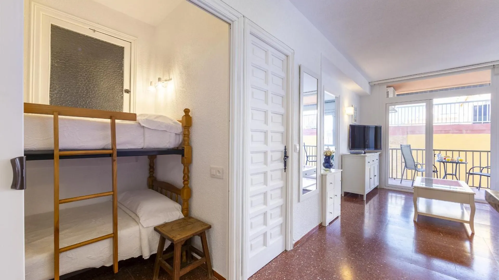 Apartment Almeriasuite Impressive Beach Views Spain
